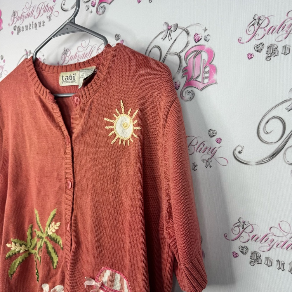 Tabi international cardigan Red Cardigan with Palm Tree and Sun Design - Picture 4 of 8